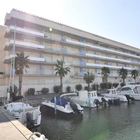 Апарт-отель Rvhotels Port Canigo